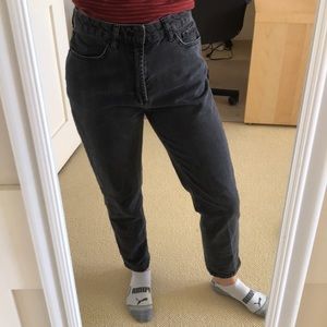 Black Mom Jeans